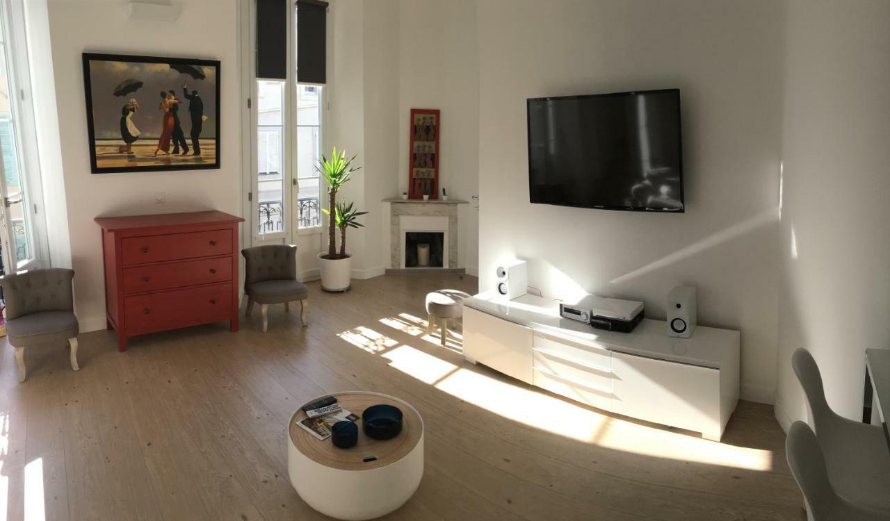 Apartment On Place Massena Nice Exteriör bild